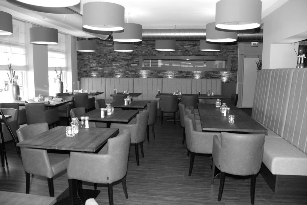 Dinteloord Hotel-Restaurant Thuis! מראה חיצוני תמונה