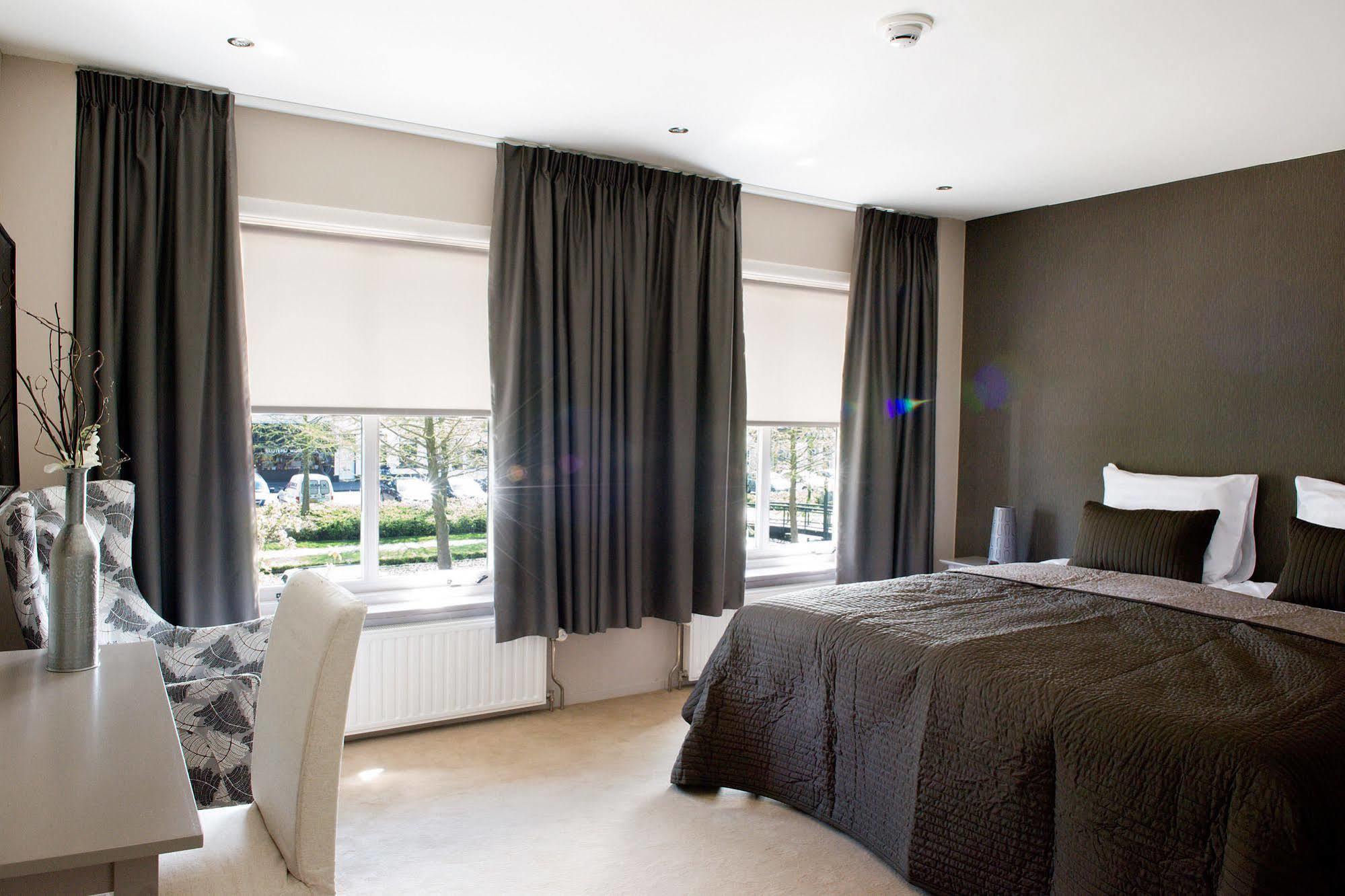 Dinteloord Hotel-Restaurant Thuis! מראה חיצוני תמונה