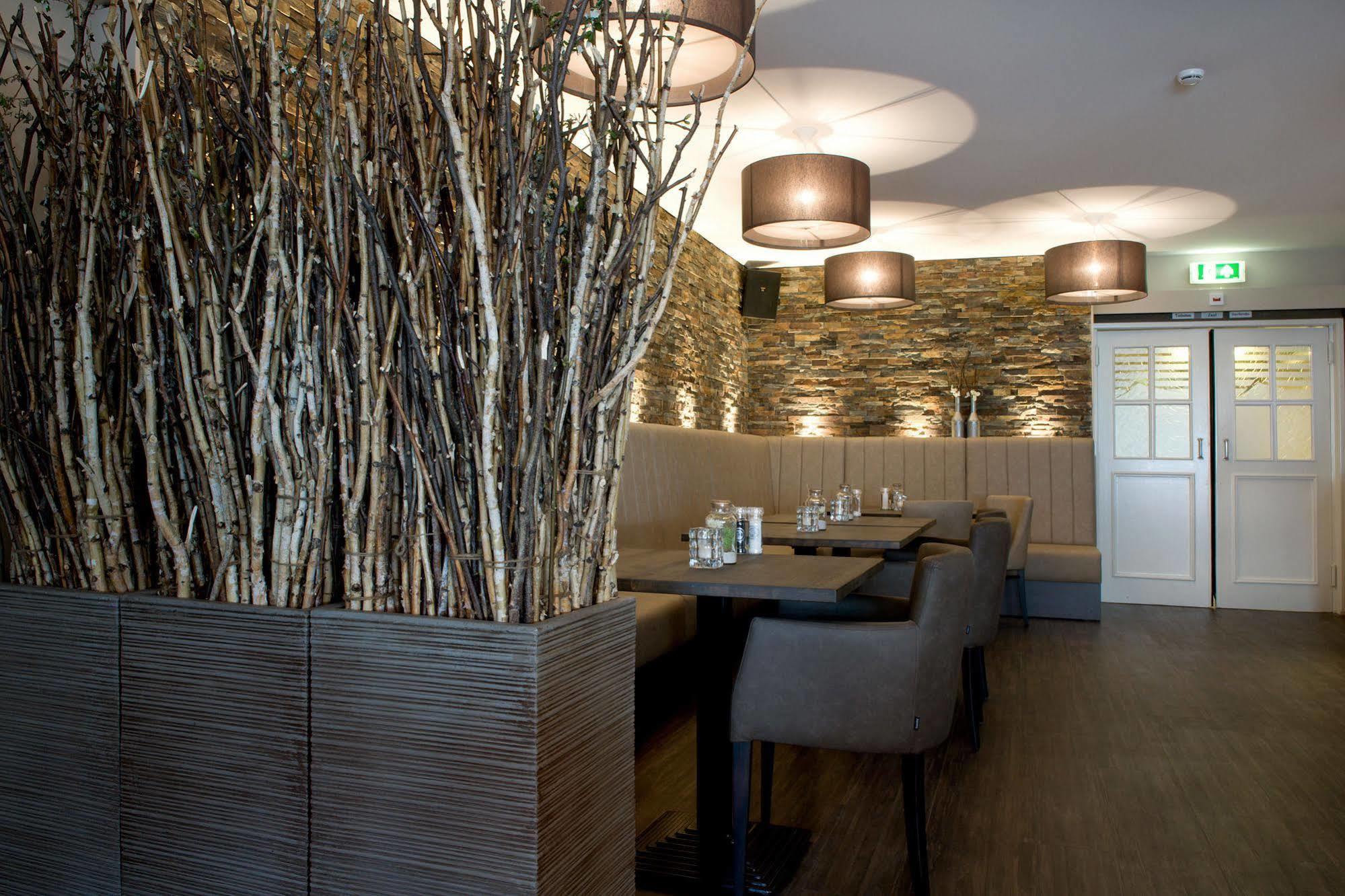 Dinteloord Hotel-Restaurant Thuis! מראה חיצוני תמונה