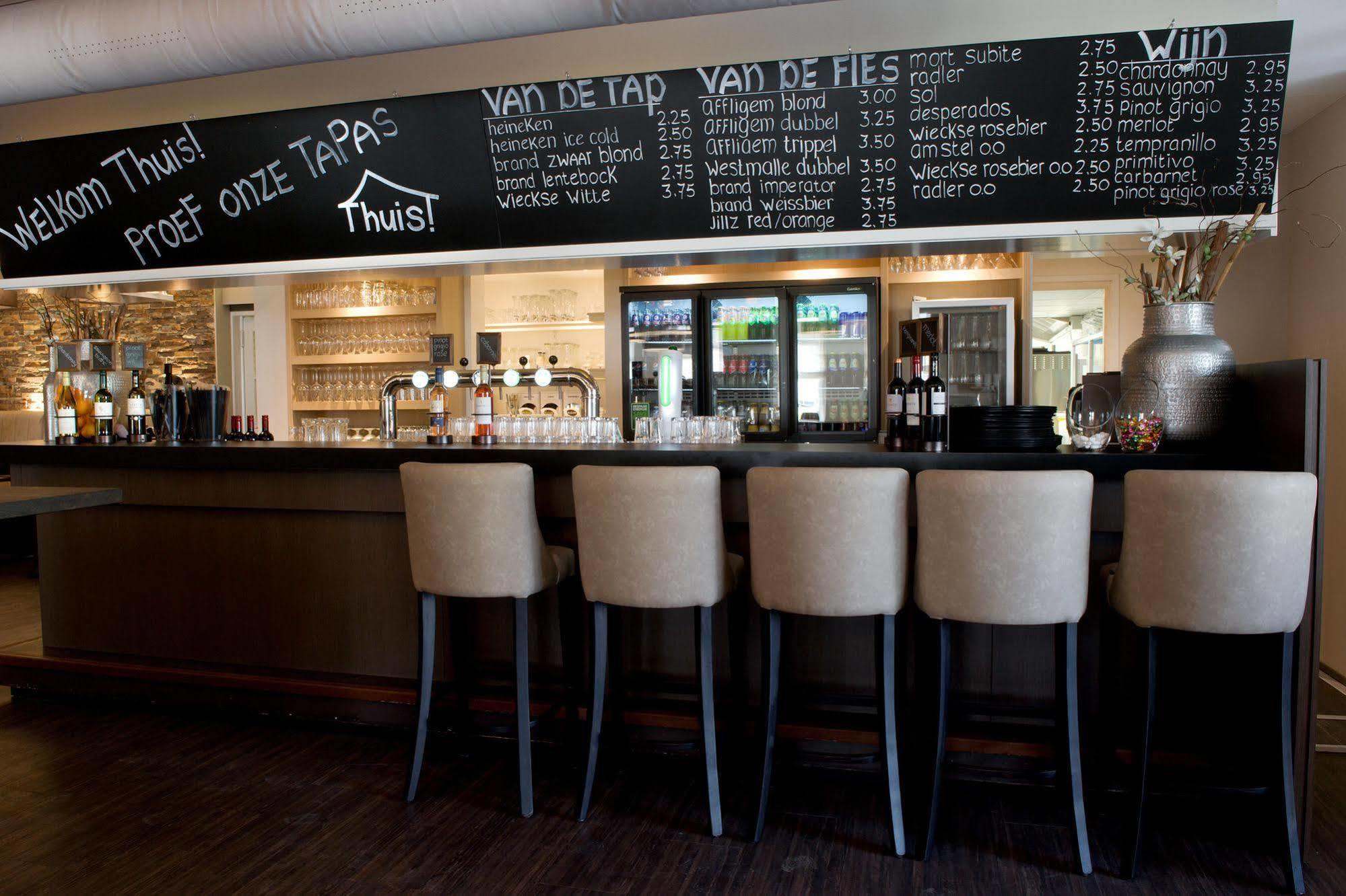 Dinteloord Hotel-Restaurant Thuis! מראה חיצוני תמונה